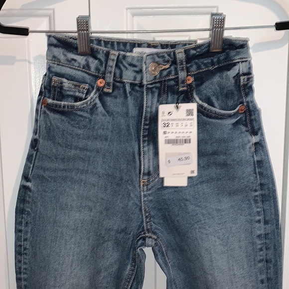 High Rise Zara Jeans - Picture 2 of 4